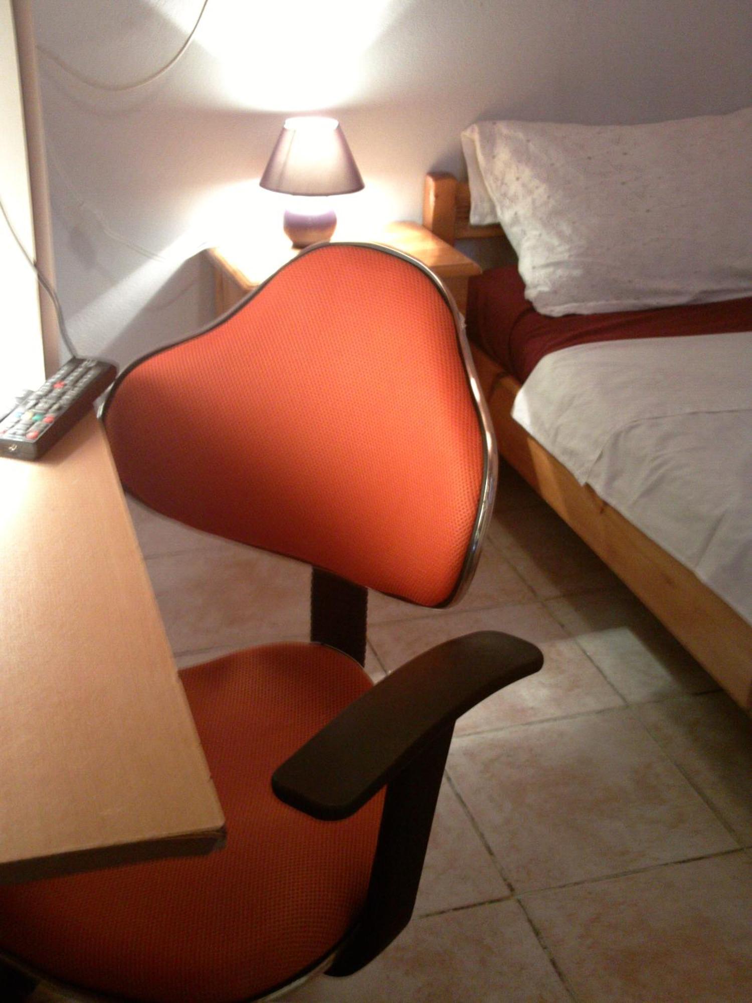 Just Simple Hostel Kalamata Ngoại thất bức ảnh